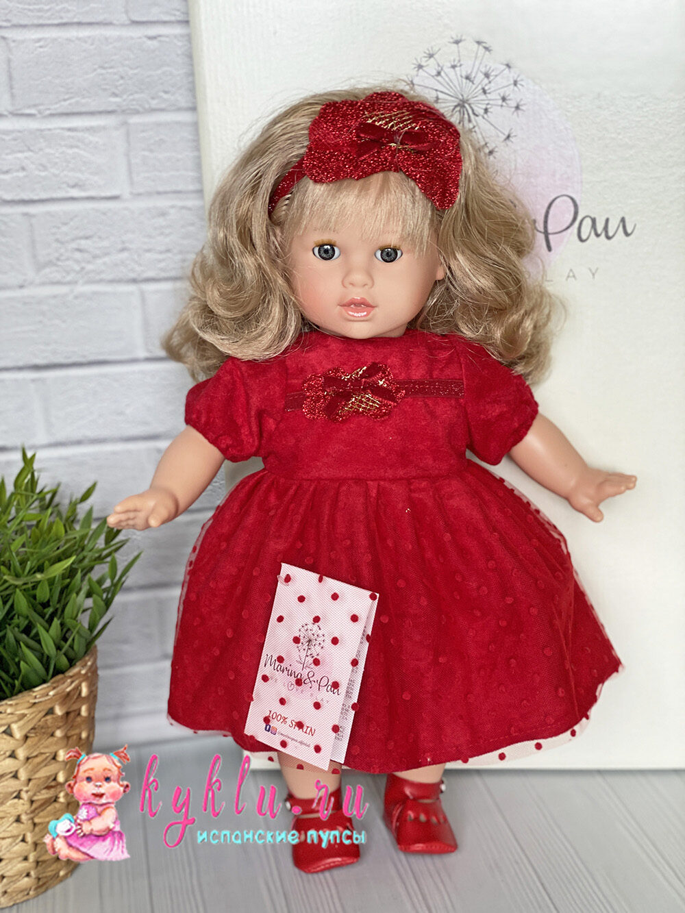 Кукла в красном платье от Marina&Pau