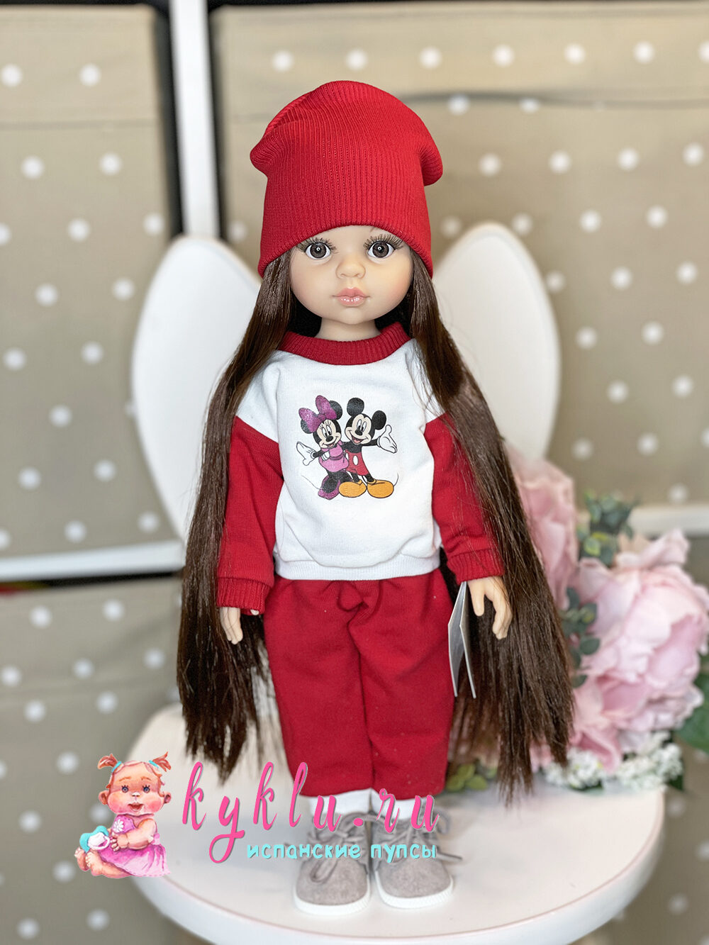 Кукла Кэрол рапунцель в красном спортивном костюме