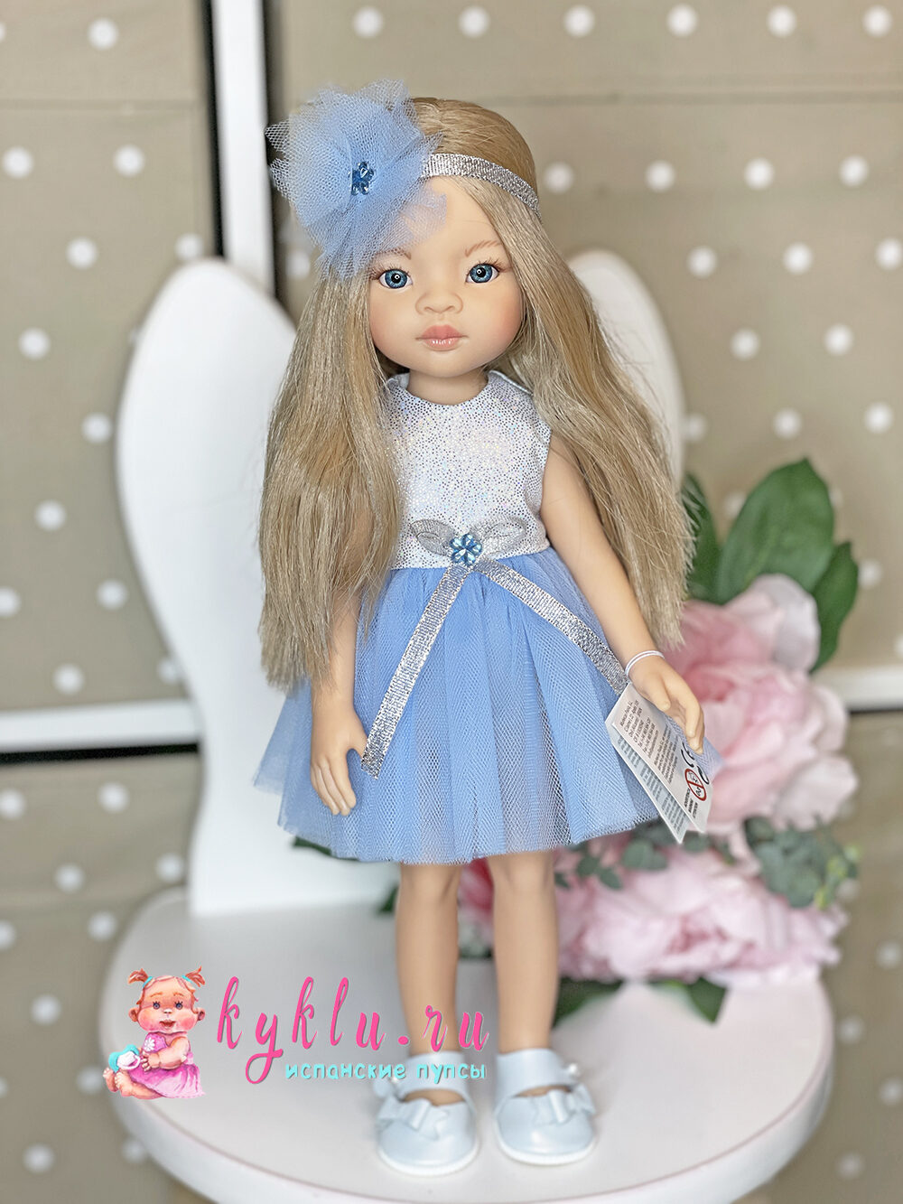 Кукла Маника в голубом платье от Paola Reina